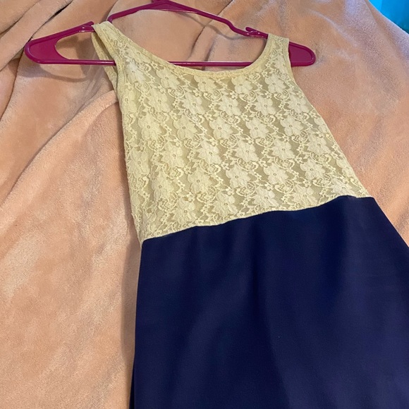 Urban Rose dress pencil skirt with low cut back - Picture 5 of 7